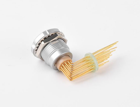 哪些設(shè)備上需要用到PCB板接航空插頭？